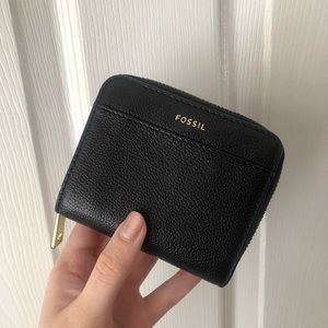 SMALL FOSSIL WALLET